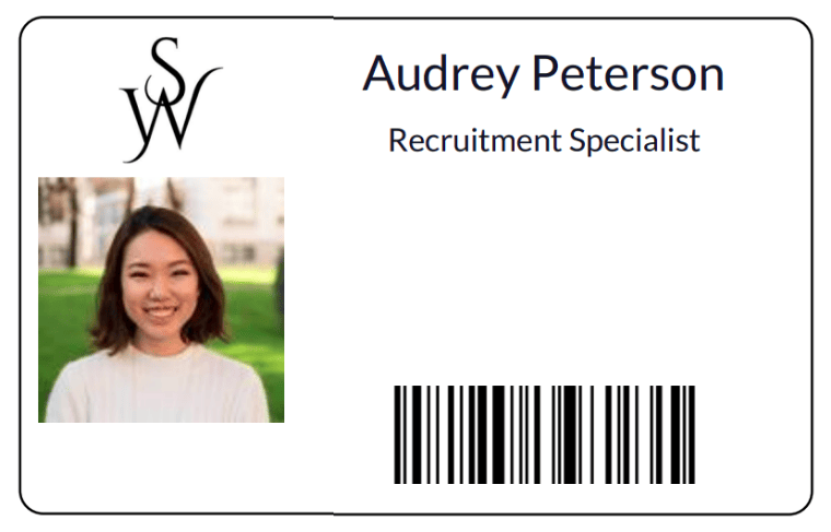 Un gafete para un empleado que se crea desde la aplicación Empleados.