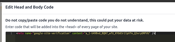Pegar la etiqueta en el campo head o encabezado.