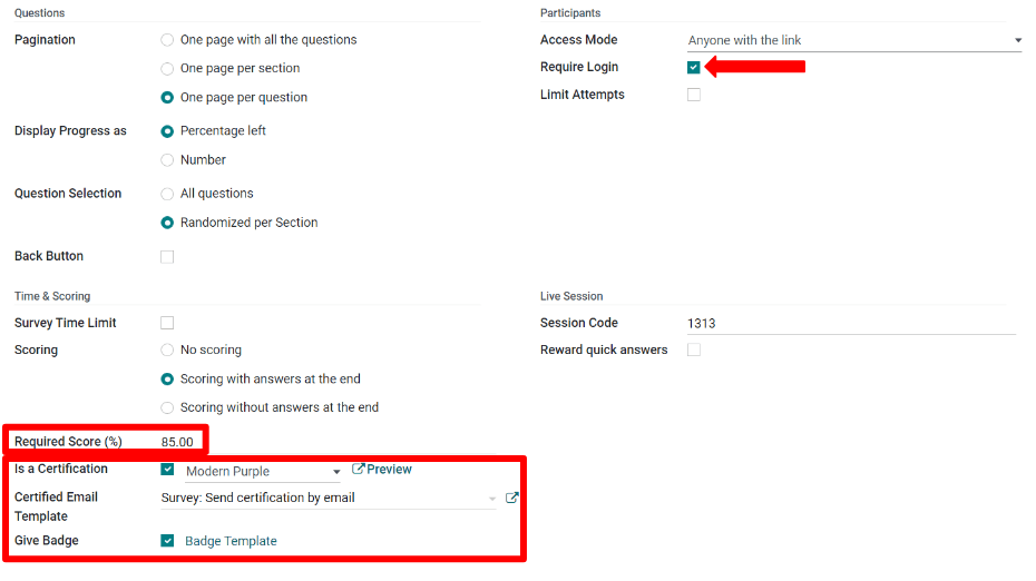Configuración del puntaje requerido (en porcentaje), el inicio de sesión requerido y la plantilla de la certificación. 
