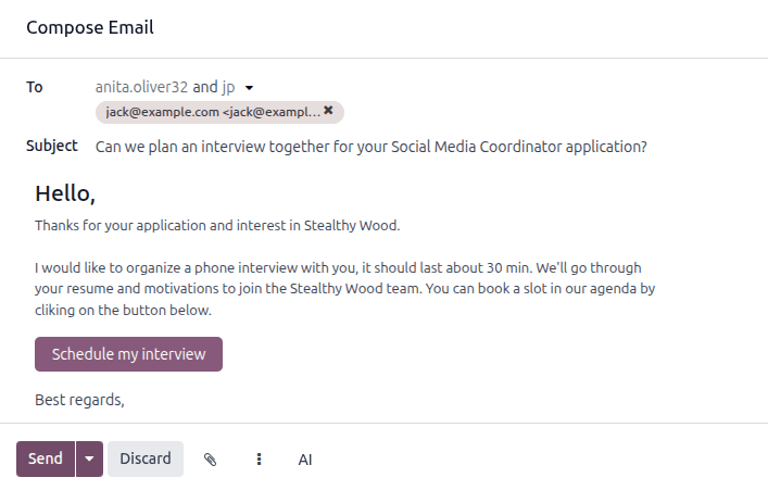 Envío de una encuesta personalizada, también conocida como formulario de entrevista, al postulante con una plantilla preconfigurada.